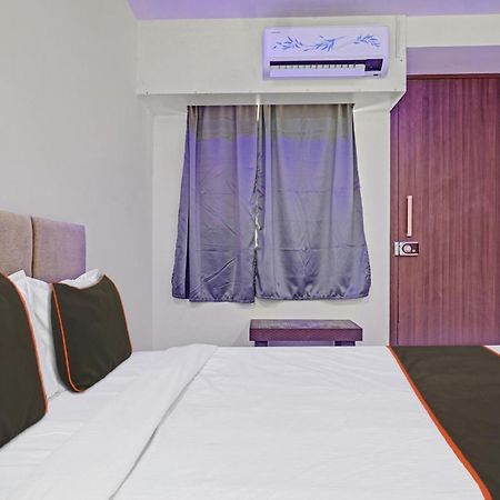 Super Collection O Rk Inn Chinchvad Exterior foto